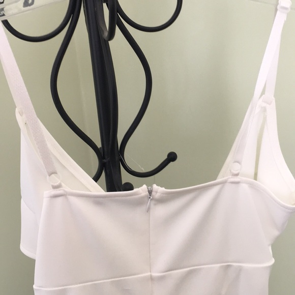 White dress - Picture 4 of 4